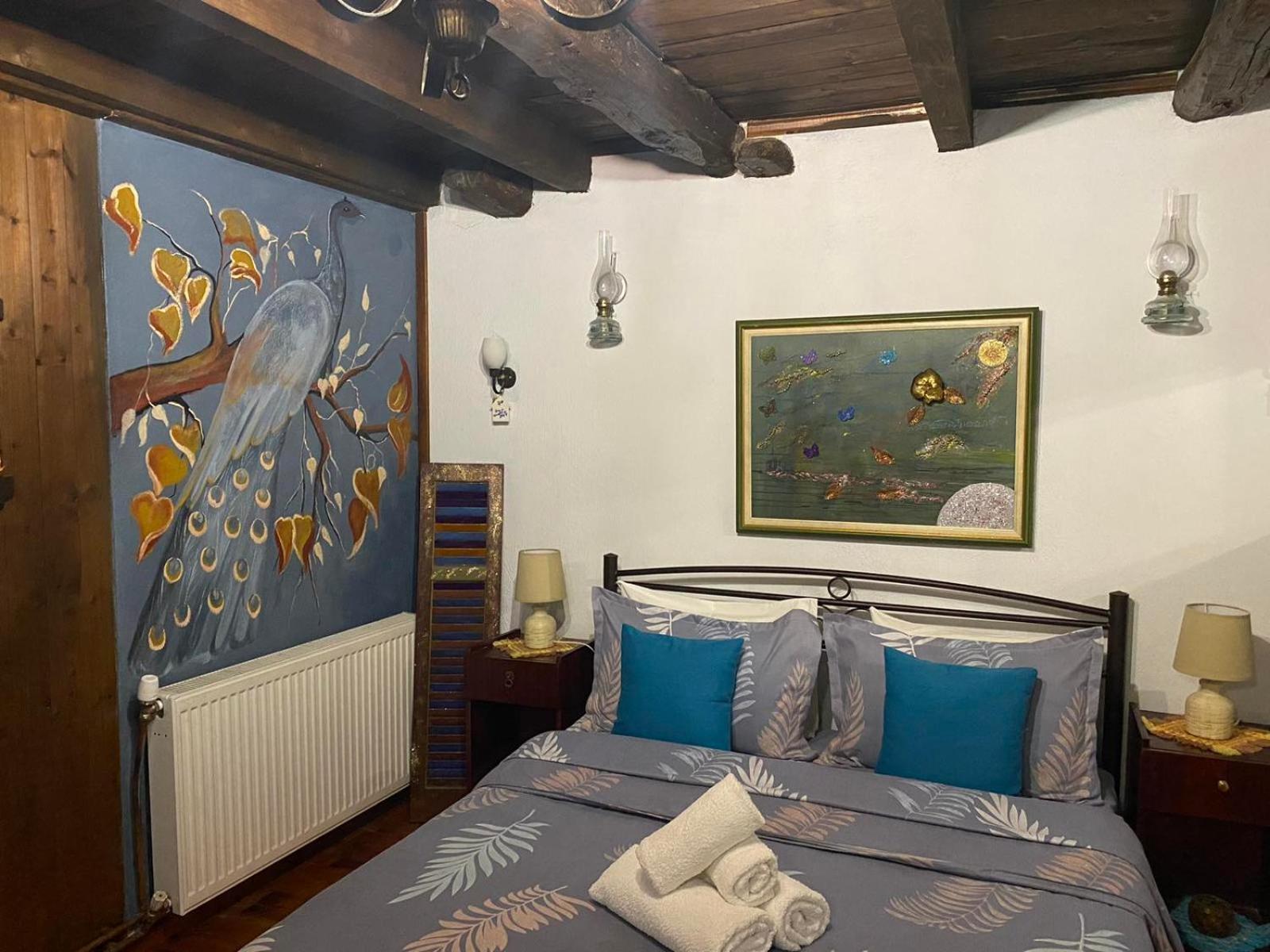 Traditional Guesthouse Erato 帕莱斯潘蒂雷蒙 外观 照片