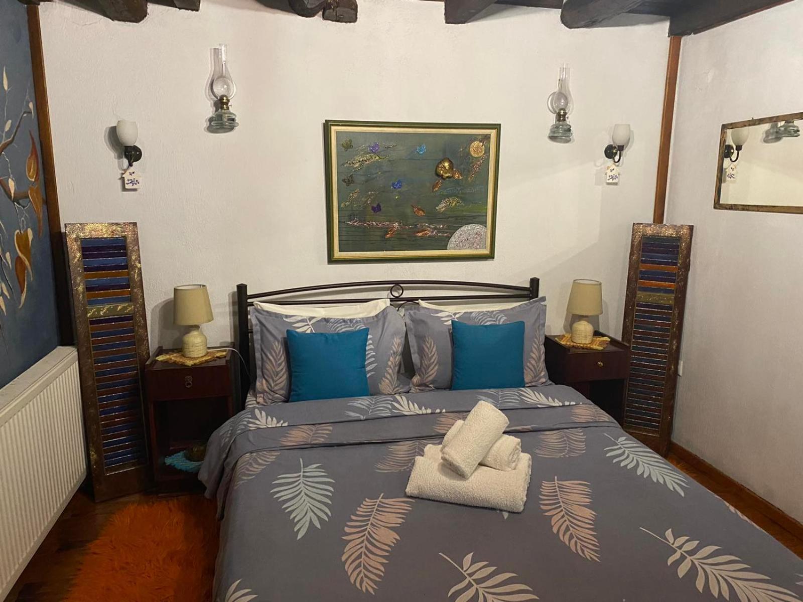 Traditional Guesthouse Erato 帕莱斯潘蒂雷蒙 外观 照片