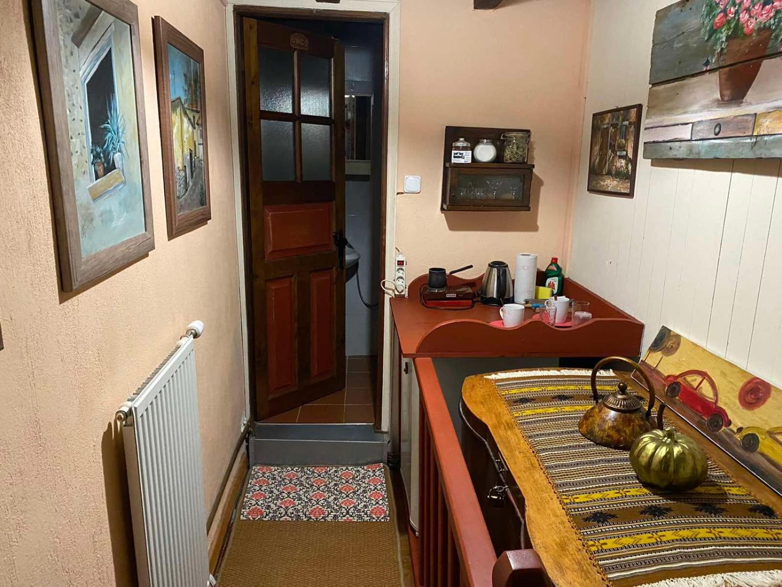 Traditional Guesthouse Erato 帕莱斯潘蒂雷蒙 外观 照片